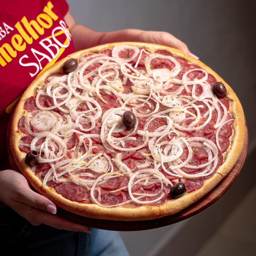 Pizza Calabresa - Rocha Fatias